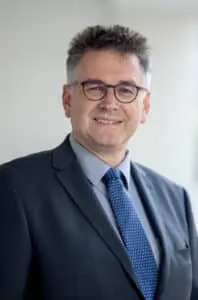 Der evangelische Regionalbischof Propst Tobias Schüfer hält am 3. Oktober die Festpredigt.