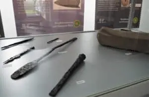 Die Ausstellungsstücke in den Vitrinen zeugen vom handwerklichen Geschick der Kelten.