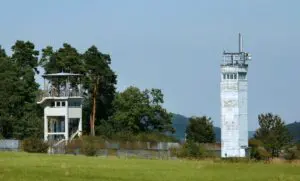 Die Gästeführer der Point Alpha Stiftung vermitteln auf der Wanderstrecke die geschichtlichen Hintergründe der Teilung.