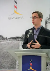 Point-Alpha-Studienleiter Philipp Metzler begrüßte die Gäste.