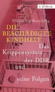 Das Buch „Die beschädigte Kindheit“ zeigt auch, wie stark die Waffe der Desinformation im öffentlichen Bewusstsein wirkt.