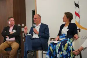 Michael Brand antwortet auf eine Frage.