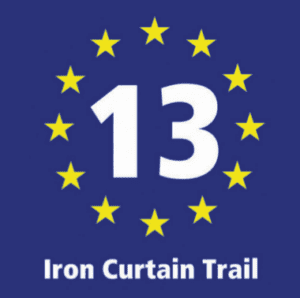 An diesem Logo ist der „EuroVelo13“ zu erkennen.