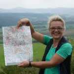 Mit einer Karte verdeutlicht Julia Gombert die Ausdehnung der im Rahmen des "Natura 2000"-Konzepts ausgewiesenen Schutzgebiete.