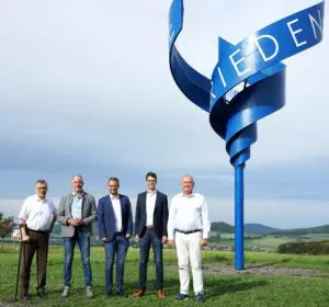 Im Gespräch (von rechts): Bernd Woide, Sebastian Müller, Benedikt Stock, Thomas Hering und Reinhard Krebs.