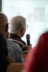 Das Publikum hatte zahlreiche Rückfragen an die Referentin.