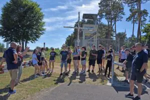 Point Alpha ist Zeitzeugnis aber gleichzeitig auch Ort der Zukunft: Nachfolgenden Generationen werden in Führungen und Workshops die Unterschiede zwischen Freiheit und Unfreiheit, zwischen Demokratie und Diktatur vermittelt – für ein friedliches Europa.