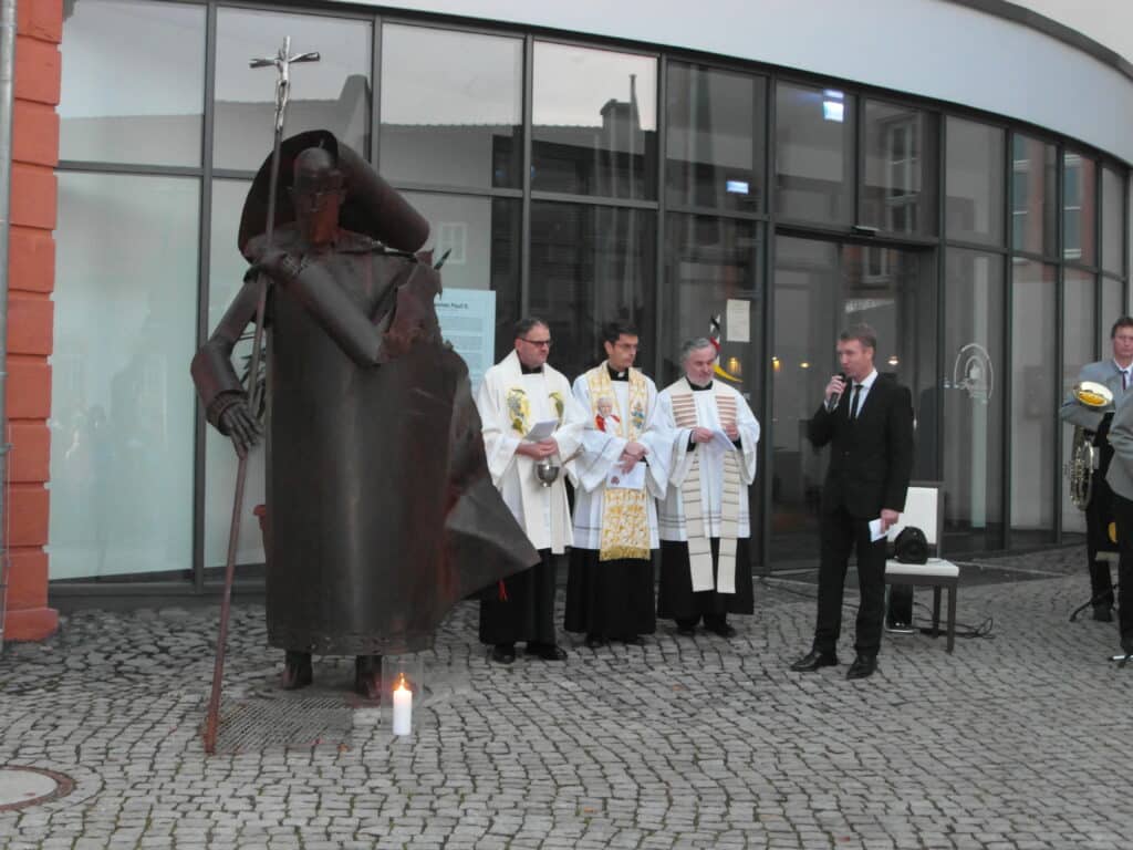 Einweihung Skulptur Papst Johannes 23.