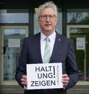 „Demokratische Werte werden nie sterben“, sagt der Kasseler Regierungspräsident Hermann-Josef Klüber.