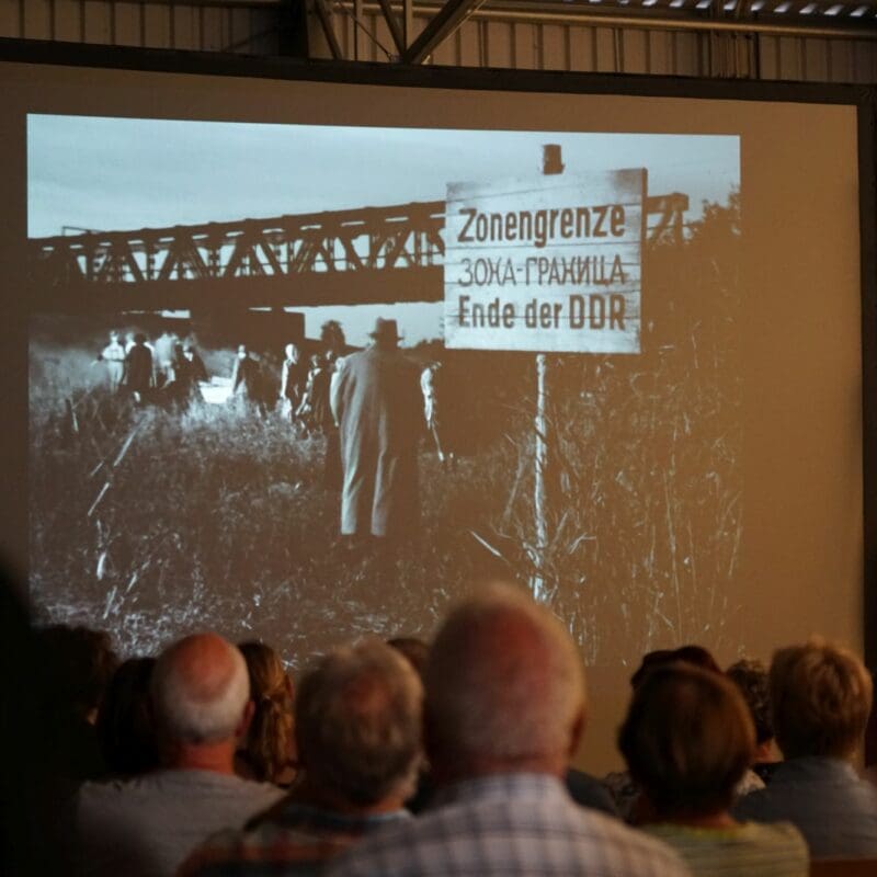 Die dramatische Geschichte zog die Zuschauerinnen und Zuschauer in ihren Bann. Foto: Johannes Schneider