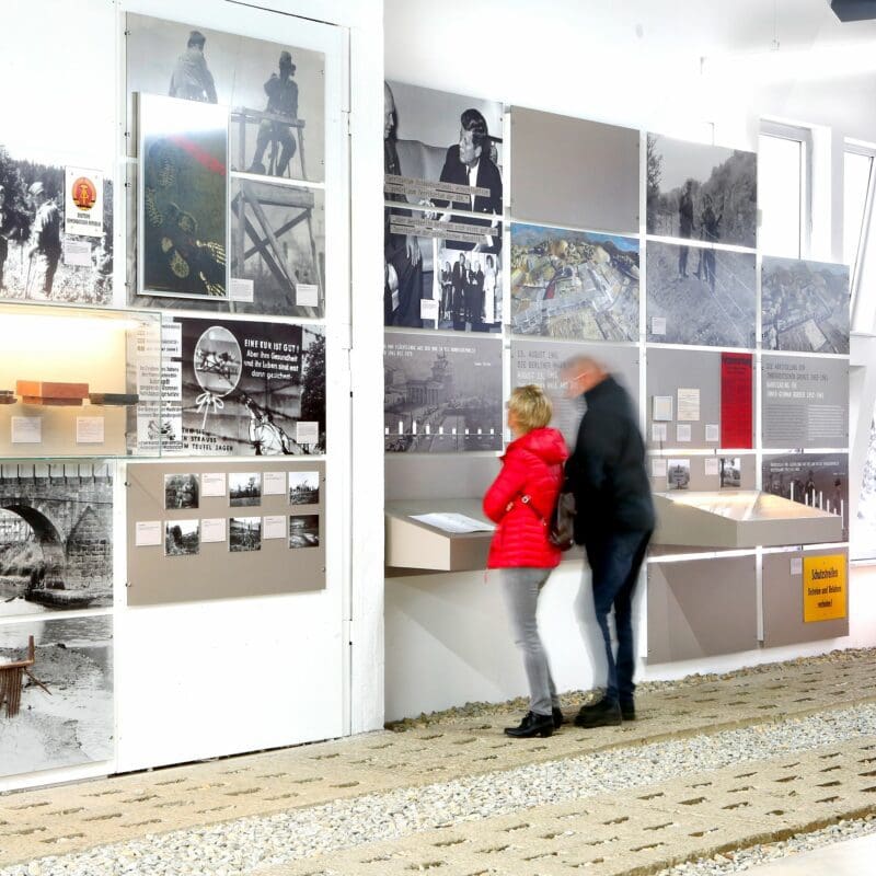 Die Ausstellungen im Haus auf der Grenze erzählen die Geschichte der Teilung und vom Leben im Sperrgebiet.