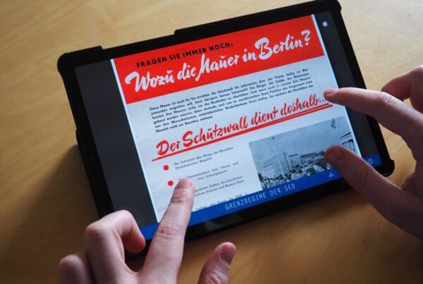 Bei der digitalen Museumsrallye starten die Jugendlichen eine Zeitreise in die deutsch-deutsche Vergangenheit.