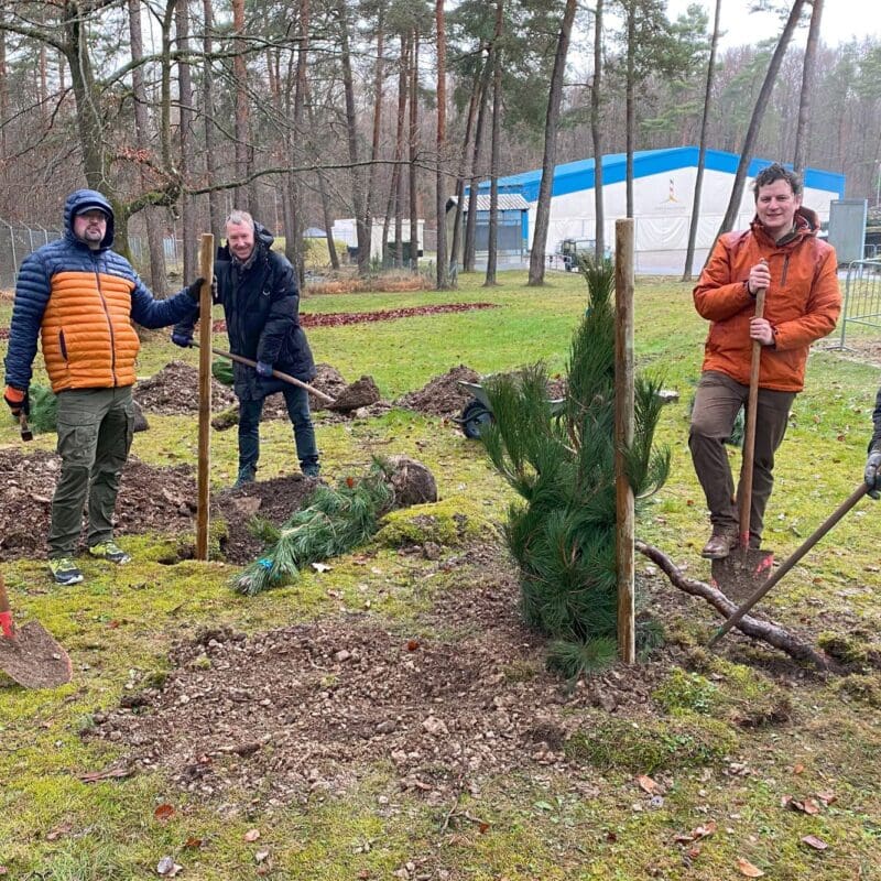 Vorbildliche Teamarbeit von Förderverein und Point Alpha Stiftung (von links) Benedikt Stock, Kai Ulrich, Raymond Walk, Johannes Schneider und Erwin Held.