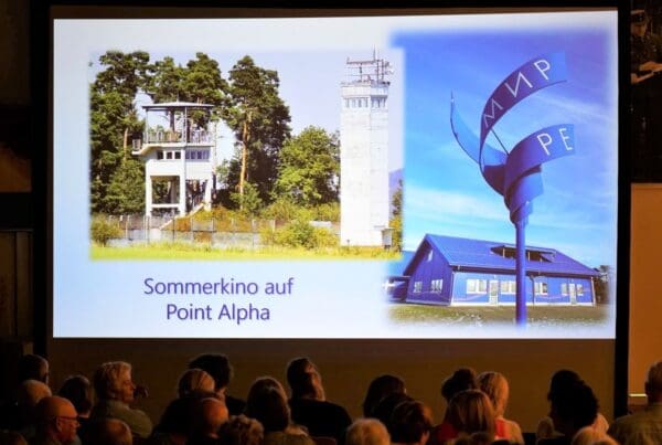Ab 12. Juni lädt Point Alpha alle Filmfans ins Sommerkino im US Camp ein.